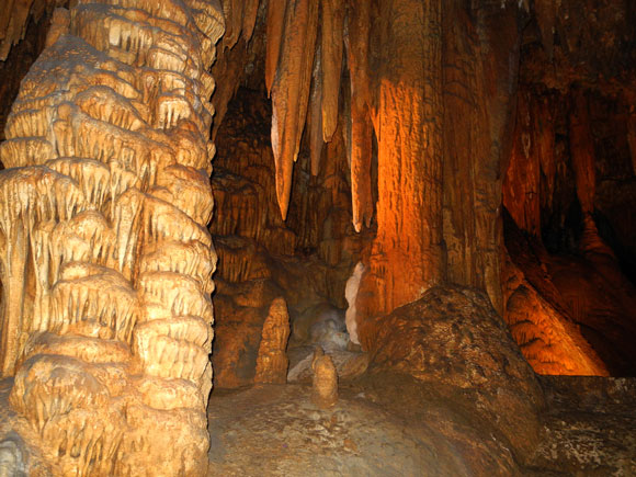 Subterranean rock formations in Luray Caverns, Virginia