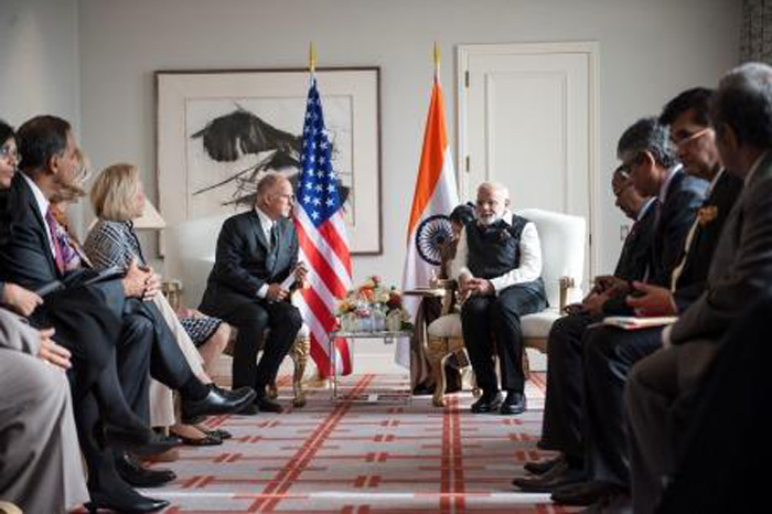 CA Governor Brown and Indian Prime Minister Modi discuss climate change. Photo Credit: Joe McHugh