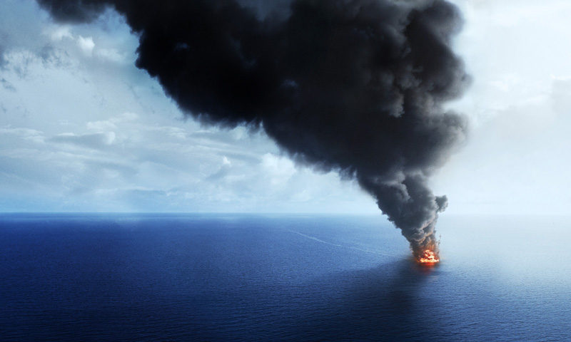 Deepwater Horizon burning