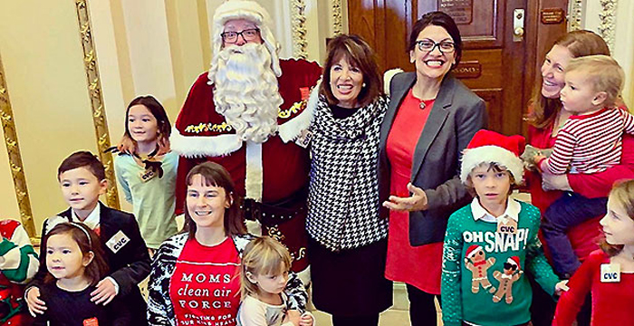 Lawmakers including Reps. Jackie Speier (D-Calif.), center, and Rashida Tlaib (D-Mich.) met with Santa and his "squad" about climate change. Some of the children also got to visit the House floor. Tanya Aranguren