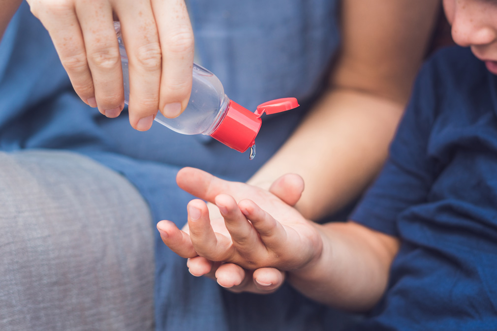 parent and child use diy hand sanitizer