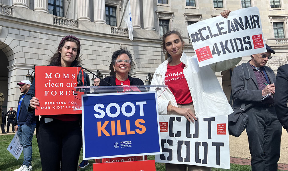 Moms tell congress to leave soot protections in place
