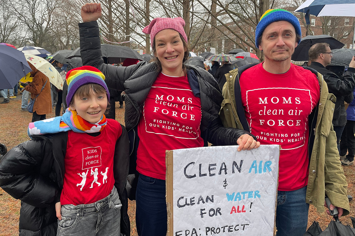 Moms warriors rally for clean air and water
