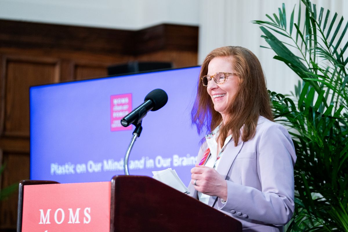 Speaker at Moms Annual Summit: Plastic on Our Minds and In Our Brains