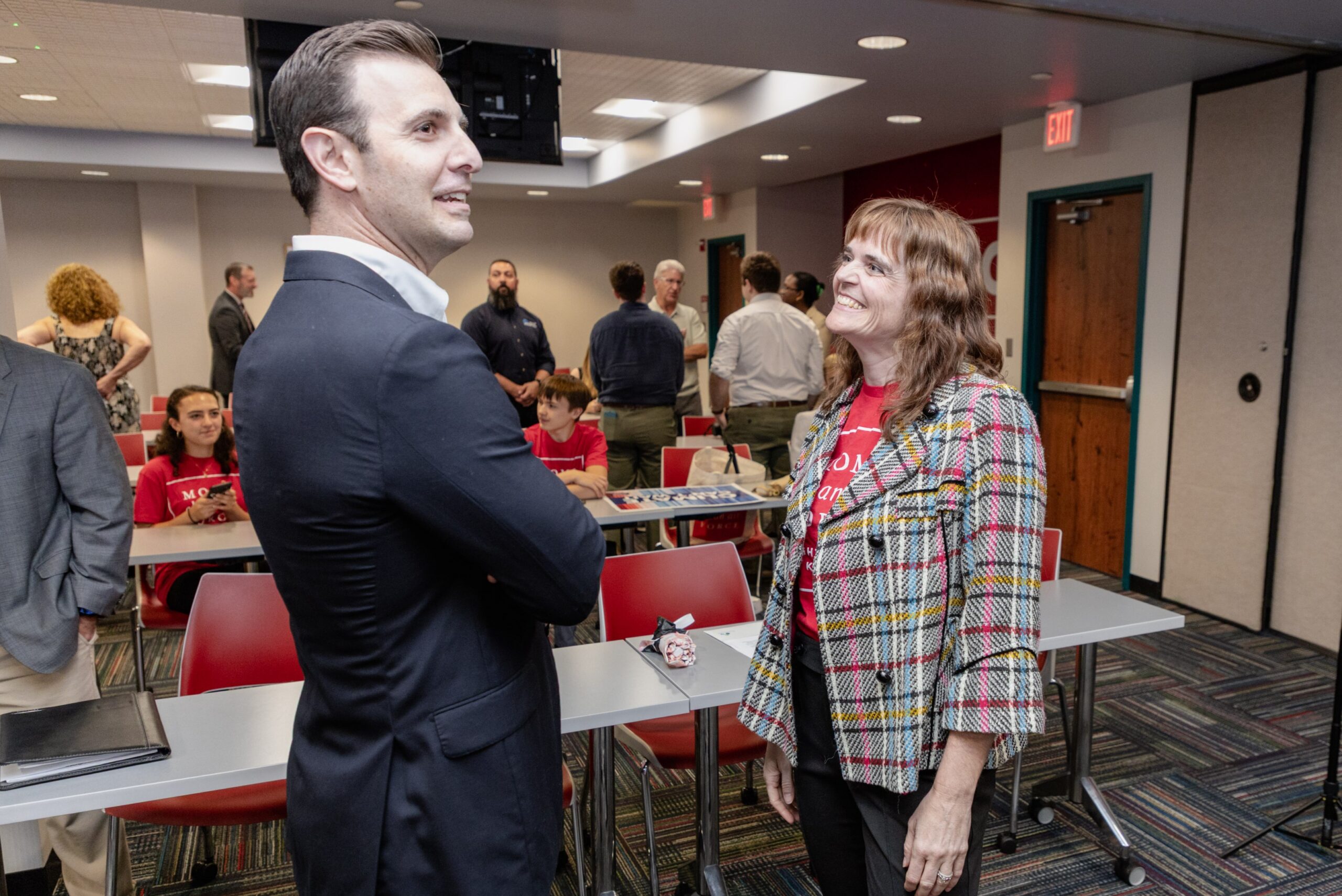 Vanessa Lynch holds an impromptu meeting with Congressman Chris Deluzio