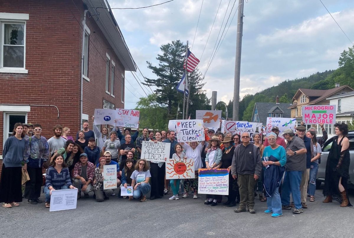 Town meeting about the Ridgeline Project in Thomas, West Virginia